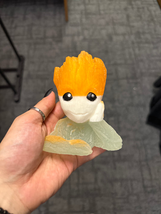 Resin - Groot Orange & White